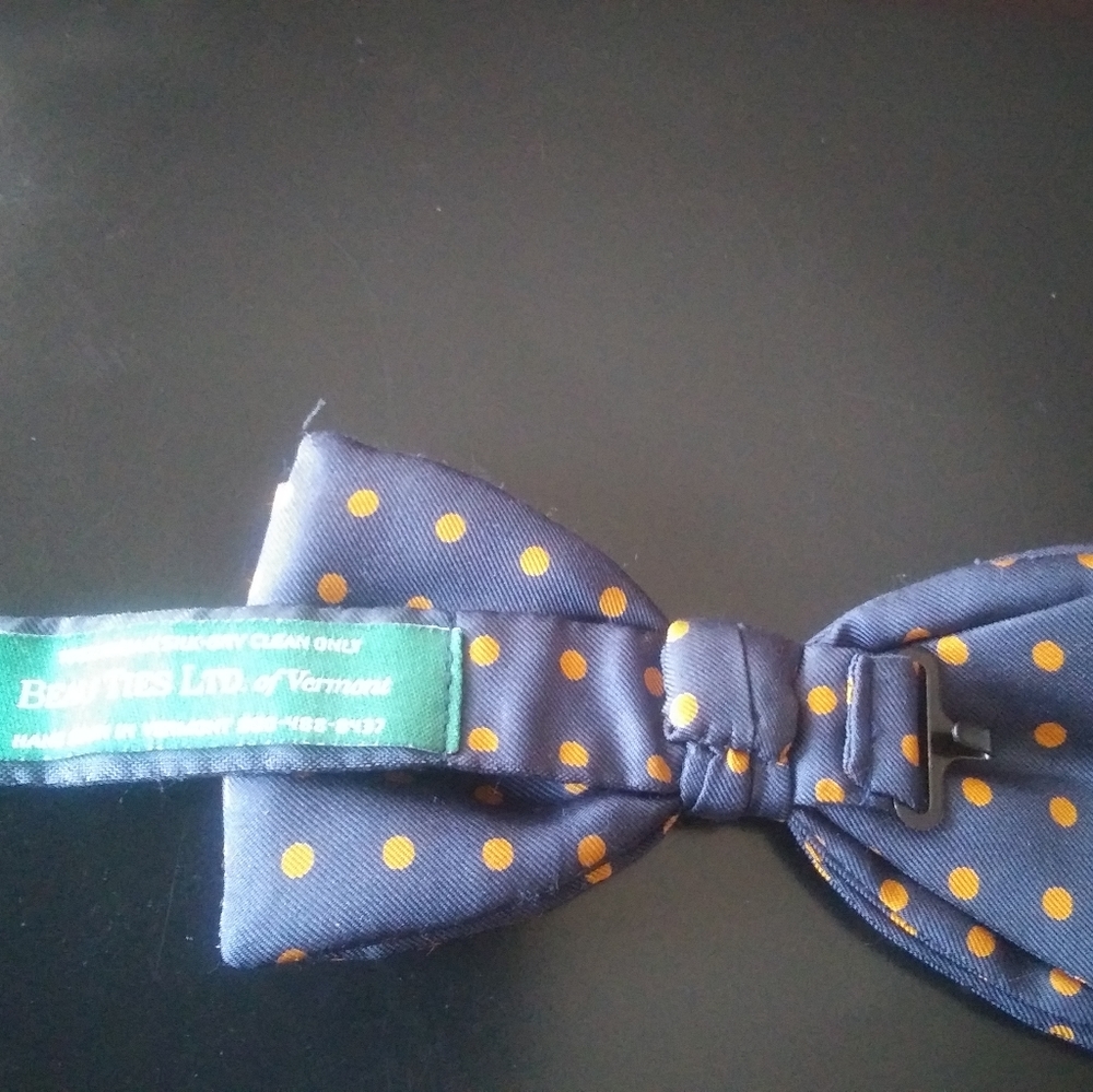 Beau ties LTD.Vermont silk bowtie $28+free bowtie - Picture 3 of 4
